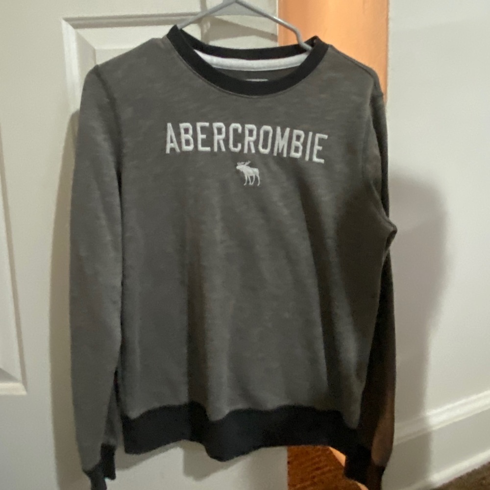 Long sleeve sweater!